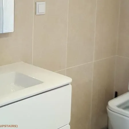Saltykrab Surfhouse Villa *